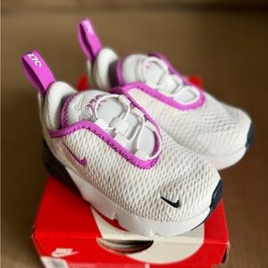 Nike Air Max 270 (New) Size 6c